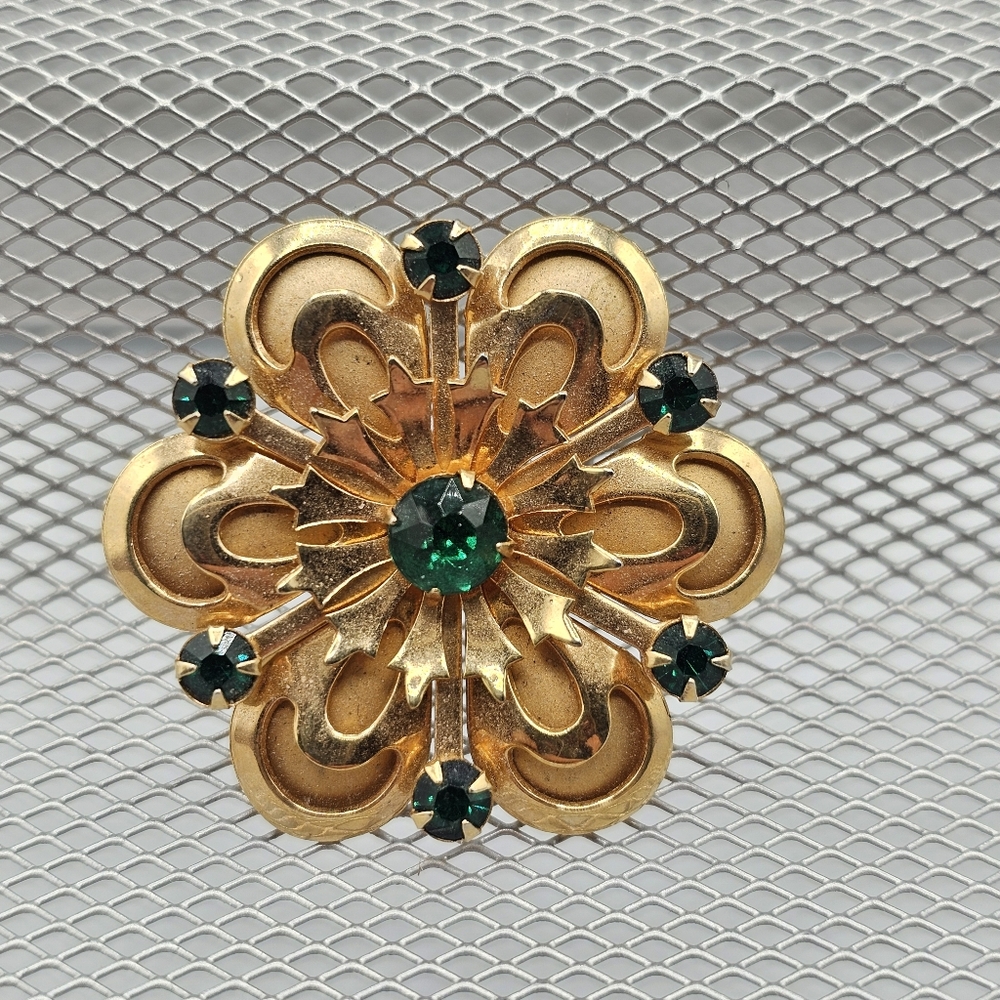 Brooch Gold Tone with Beautiful Green Rhinestones 2"-3"